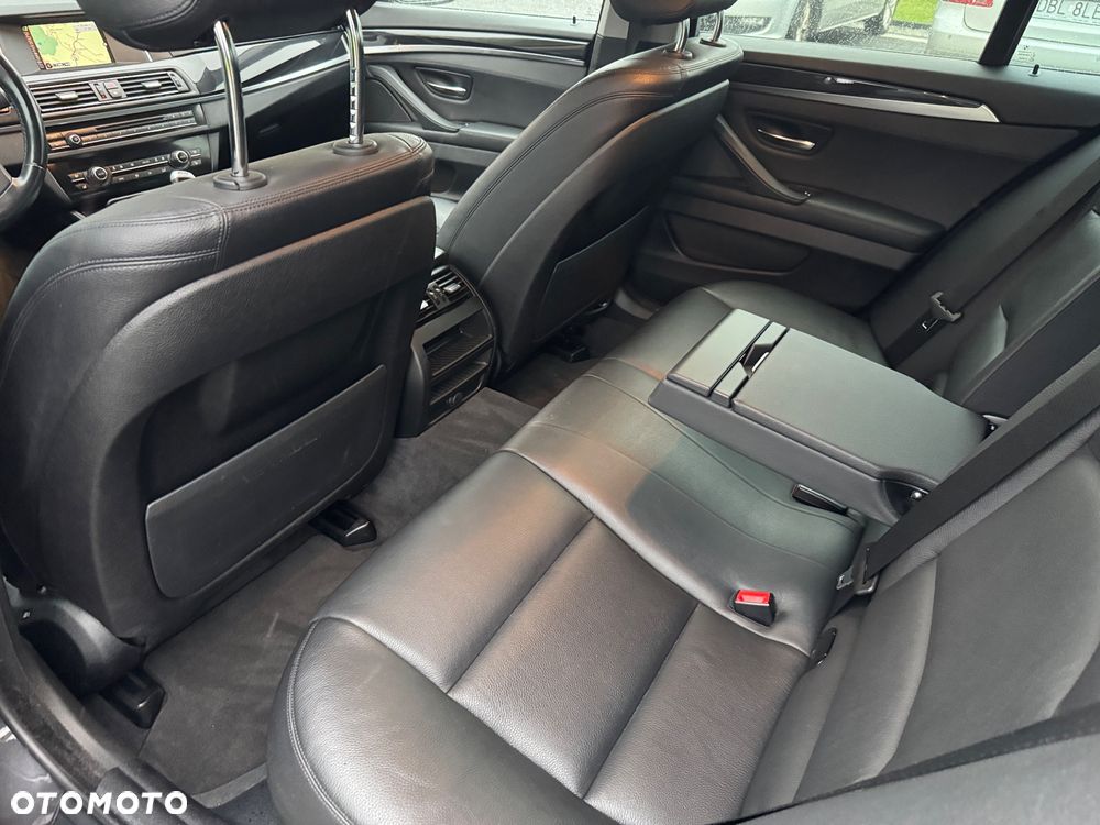 BMW Seria 5 520d xDrive Luxury Line - 24