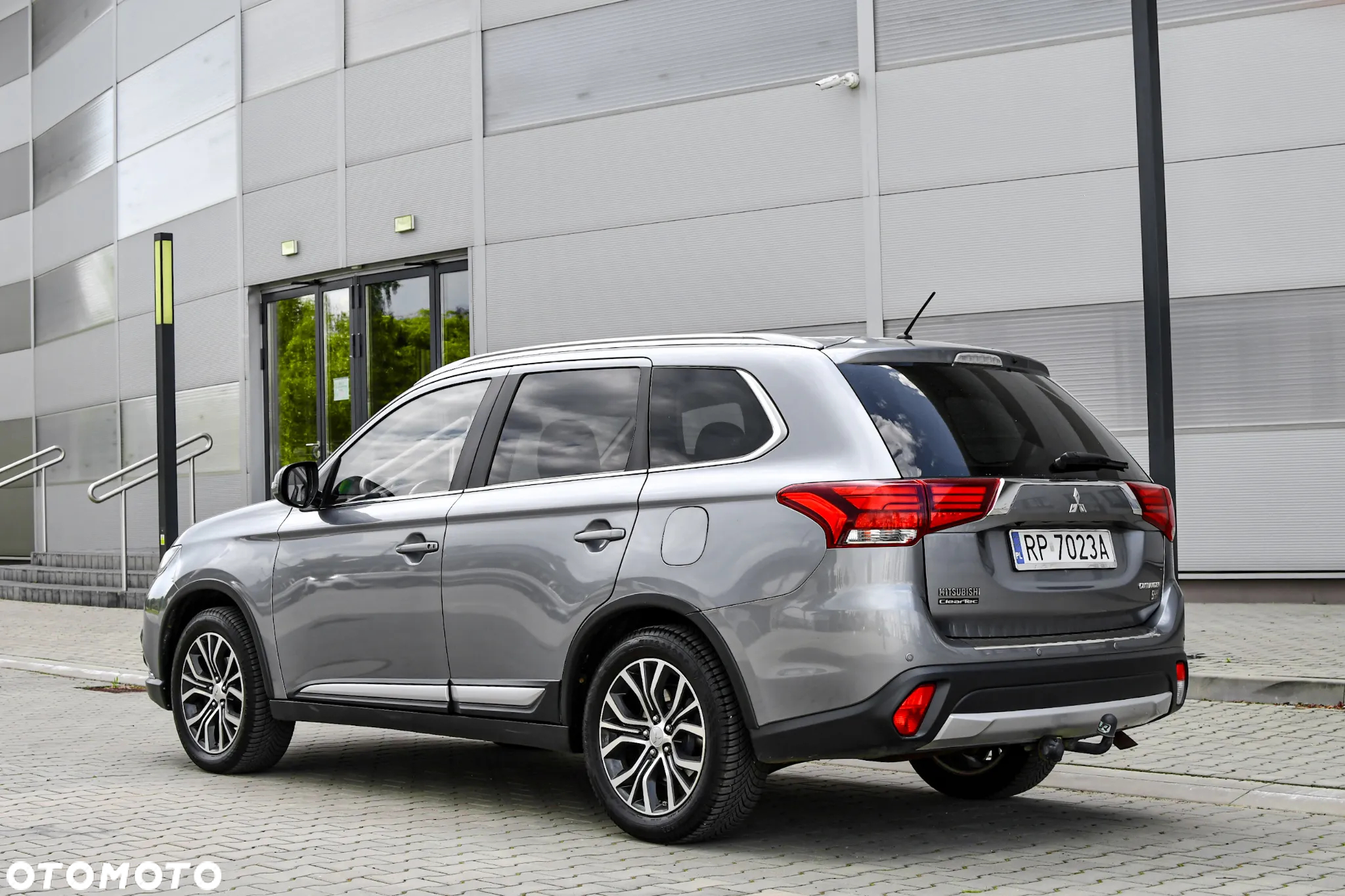 Mitsubishi Outlander 2.2 DID Intense + 4WD - 3