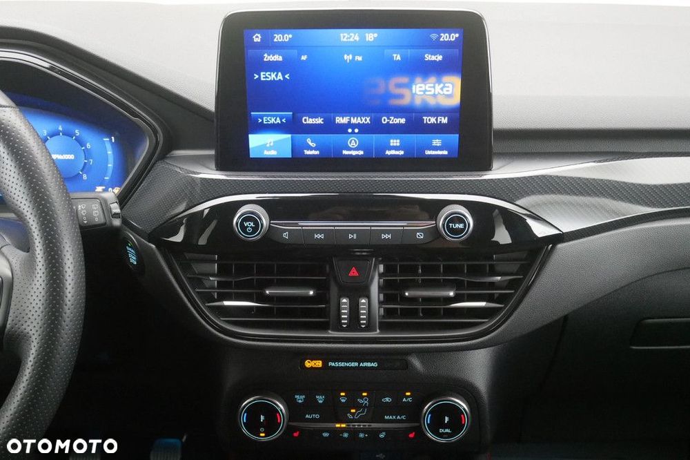 Ford Kuga - 10