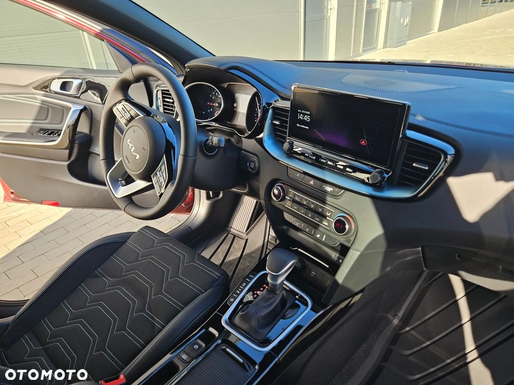 Kia XCeed 1.6 T-GDI Tribute DCT - 19