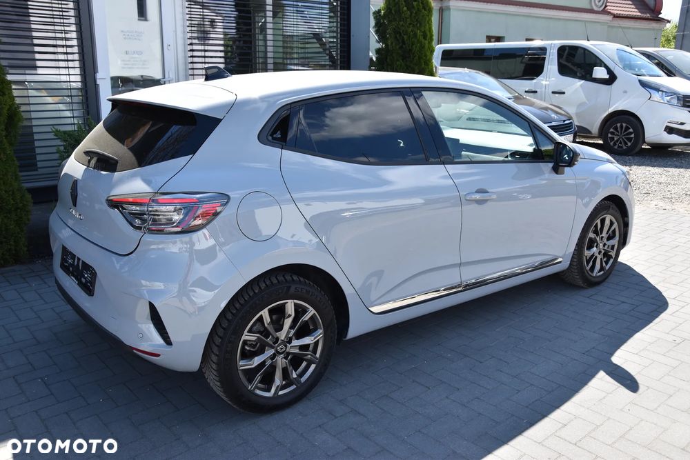 Renault Clio TCe 90 EVOLUTION - 9