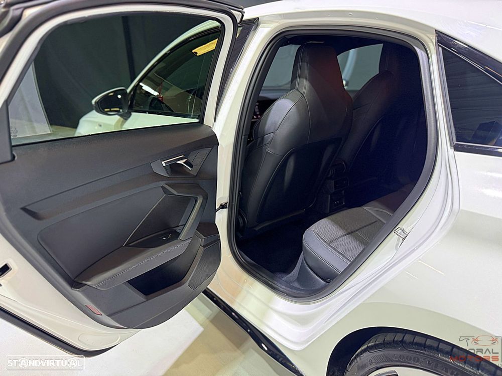 Audi A3 Limousine 35 TFSI S line - 14