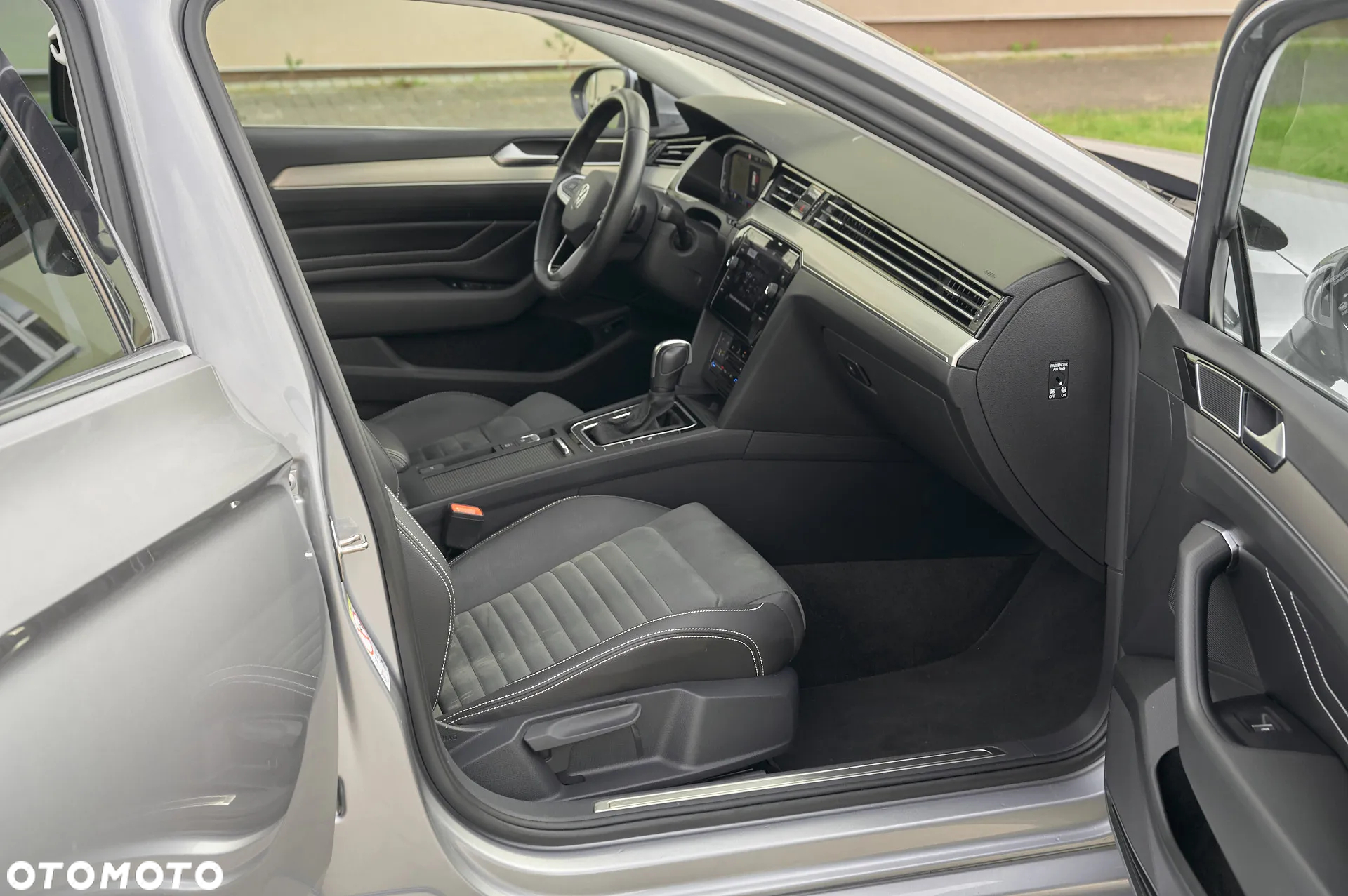 Volkswagen Passat 2.0 TDI EVO Elegance DSG - 25