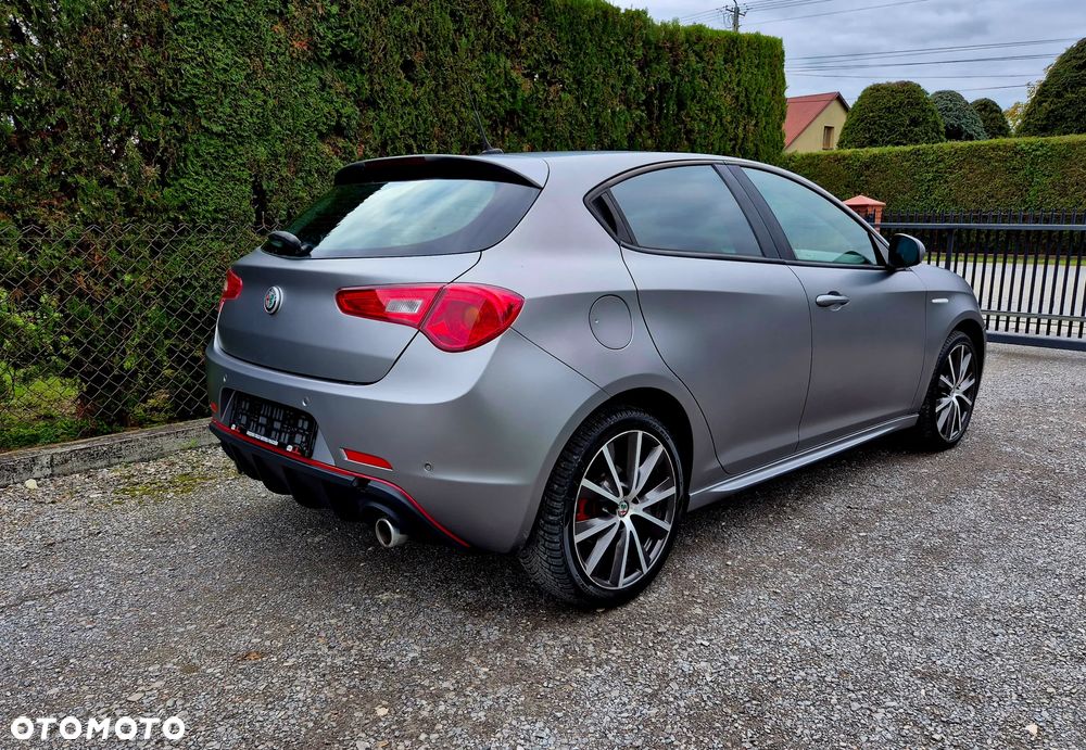 Alfa Romeo Giulietta 2.0 JTDM 16V TCT Super - 11