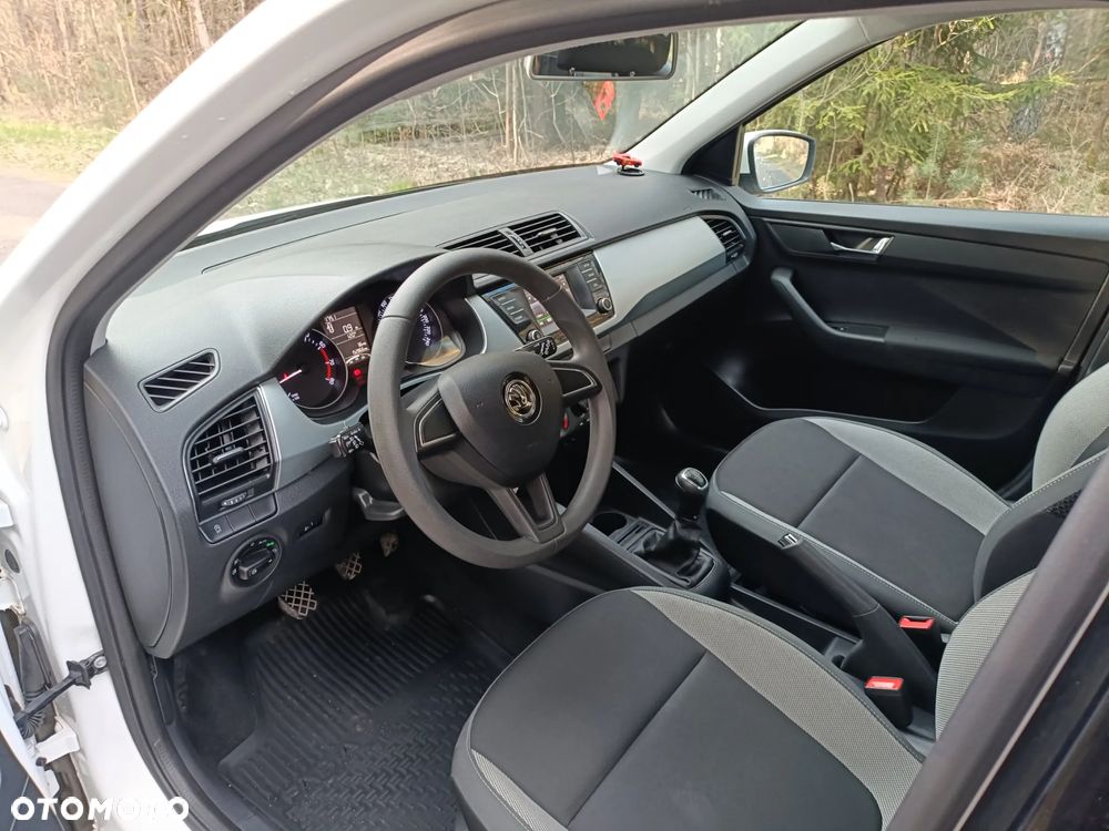 Skoda Fabia 1.0 TSI Active - 14