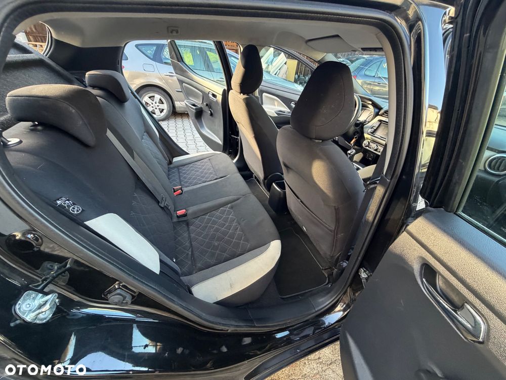 Nissan Micra 1.0 Visia Plus - 9