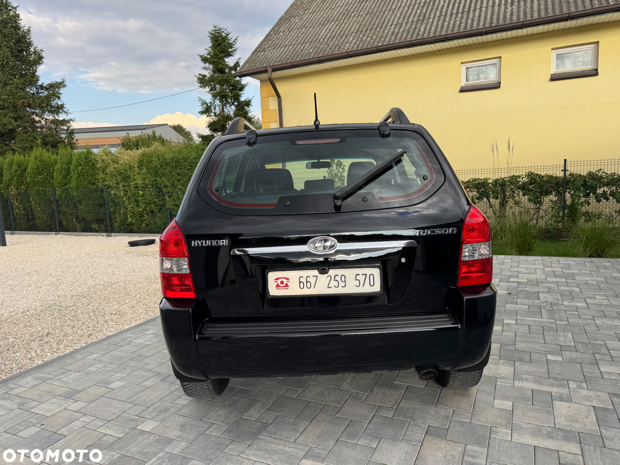 Hyundai Tucson 2.0 Comfort 2WD - 19