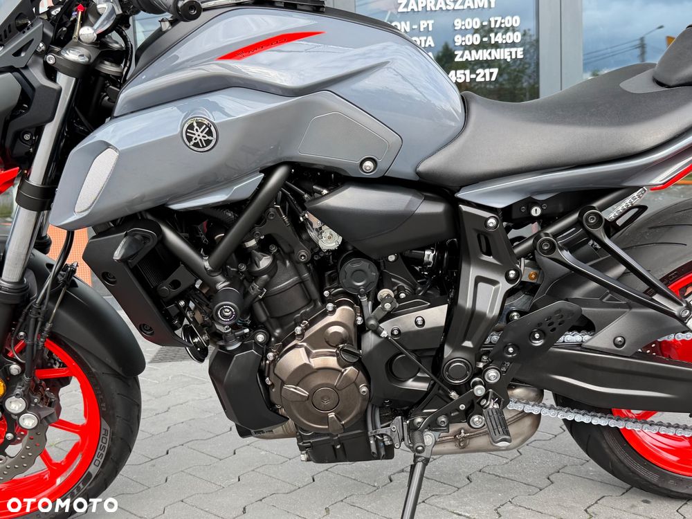 Yamaha MT - 32