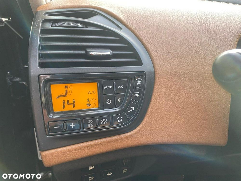 Citroën C4 Picasso 2.0 HDi Equilibre Exclusive Navi MCP - 13