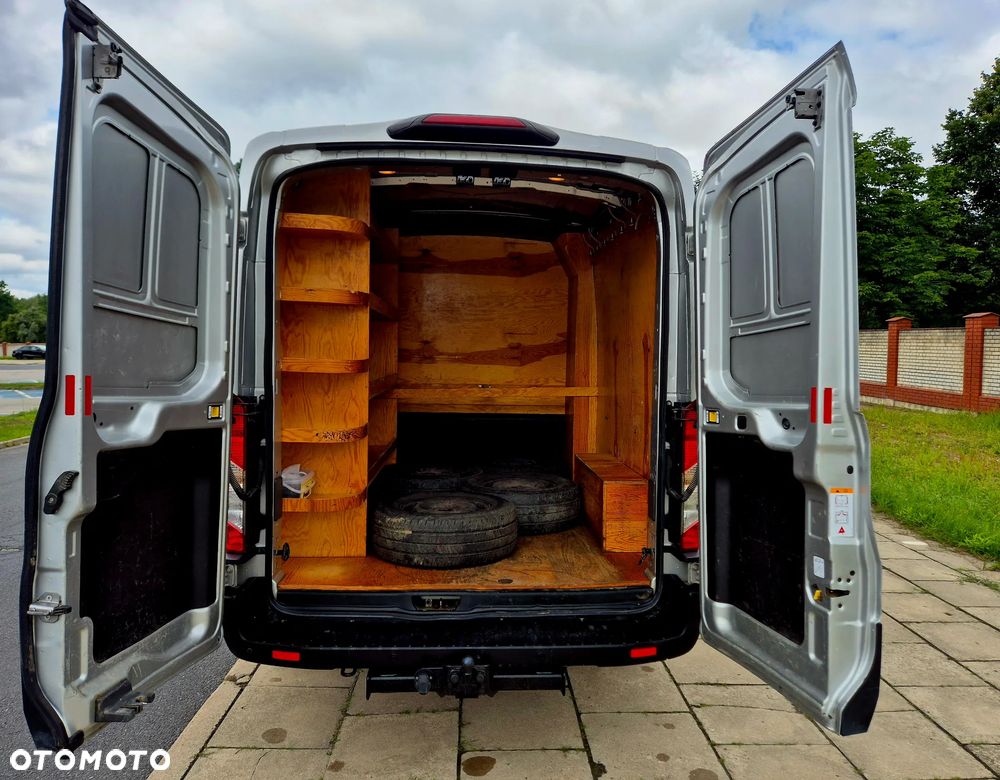 Ford Transit - 11