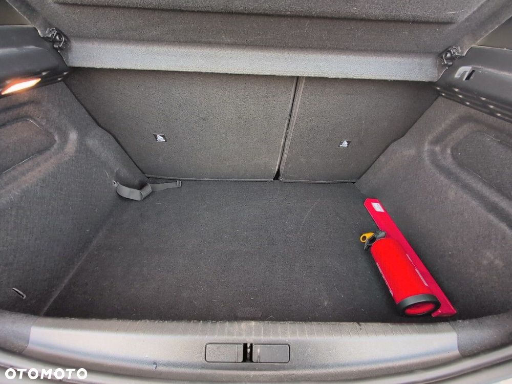 Peugeot 208 1.2 PureTech Allure Pack S&S EAT8 - 6