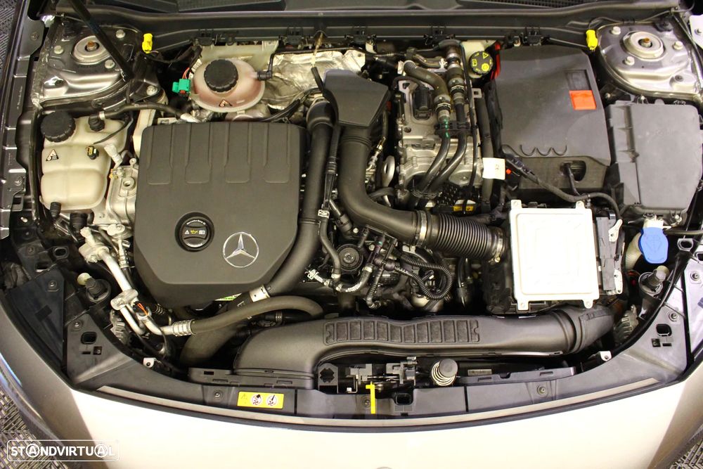 Mercedes-Benz A 250 - 35