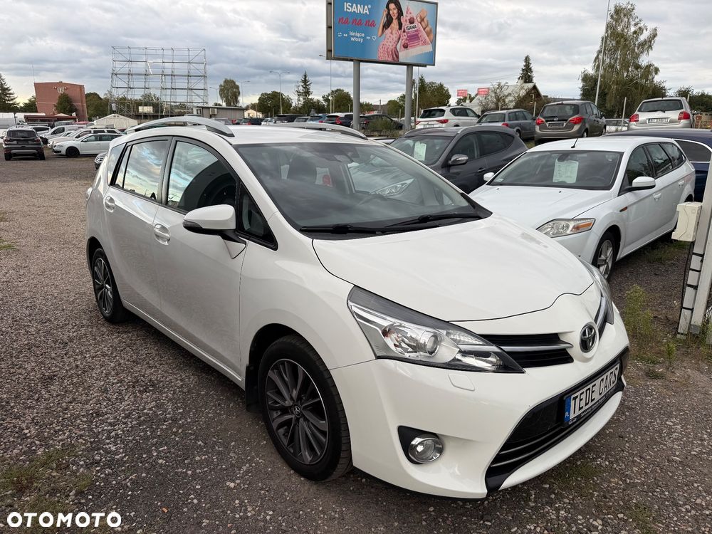 Toyota Verso - 8