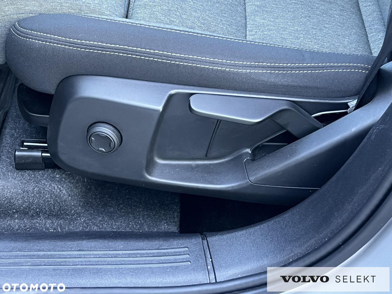Volvo XC 40 - 24
