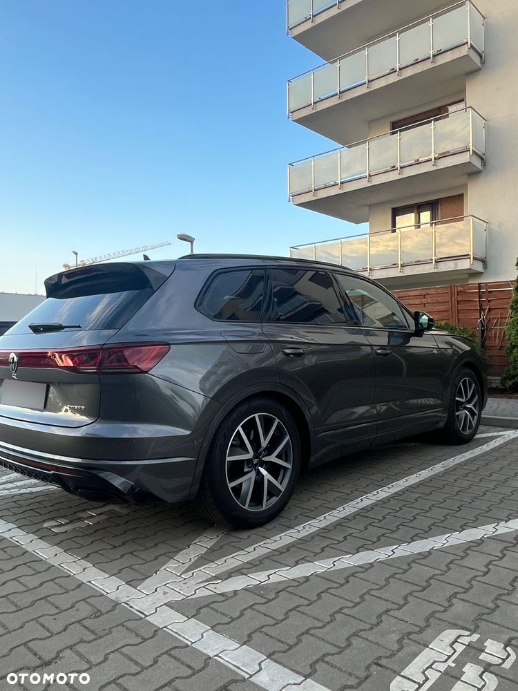 Volkswagen Touareg - 3