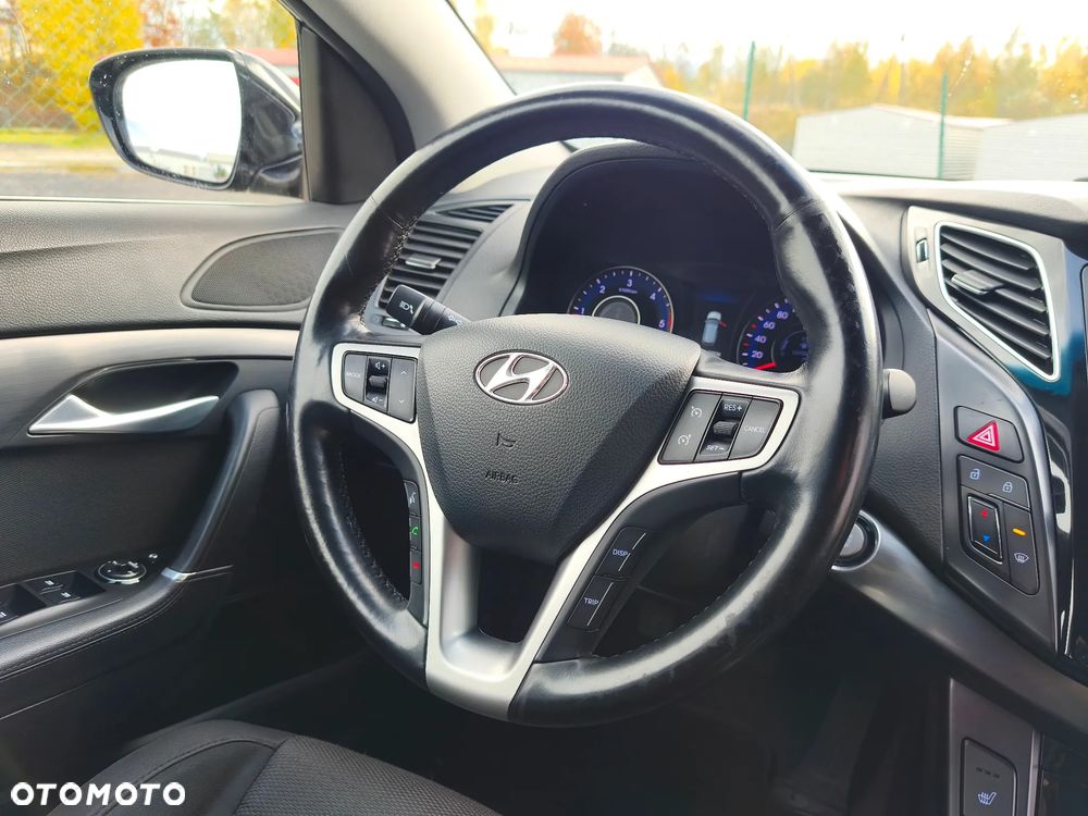 Hyundai i40 1.7 CRDi Comfort + - 30