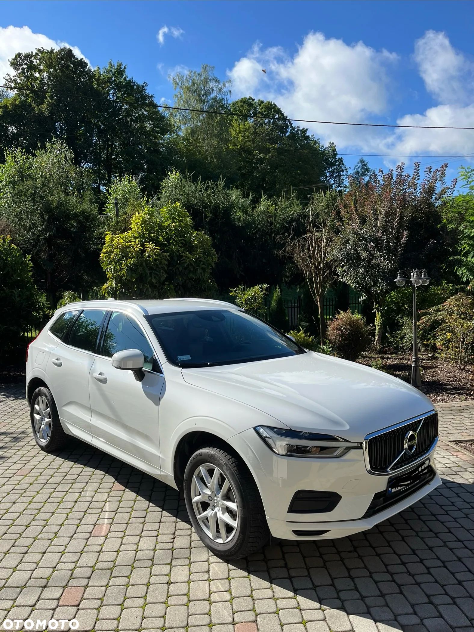 Volvo XC 60 D4 AWD Momentum - 1