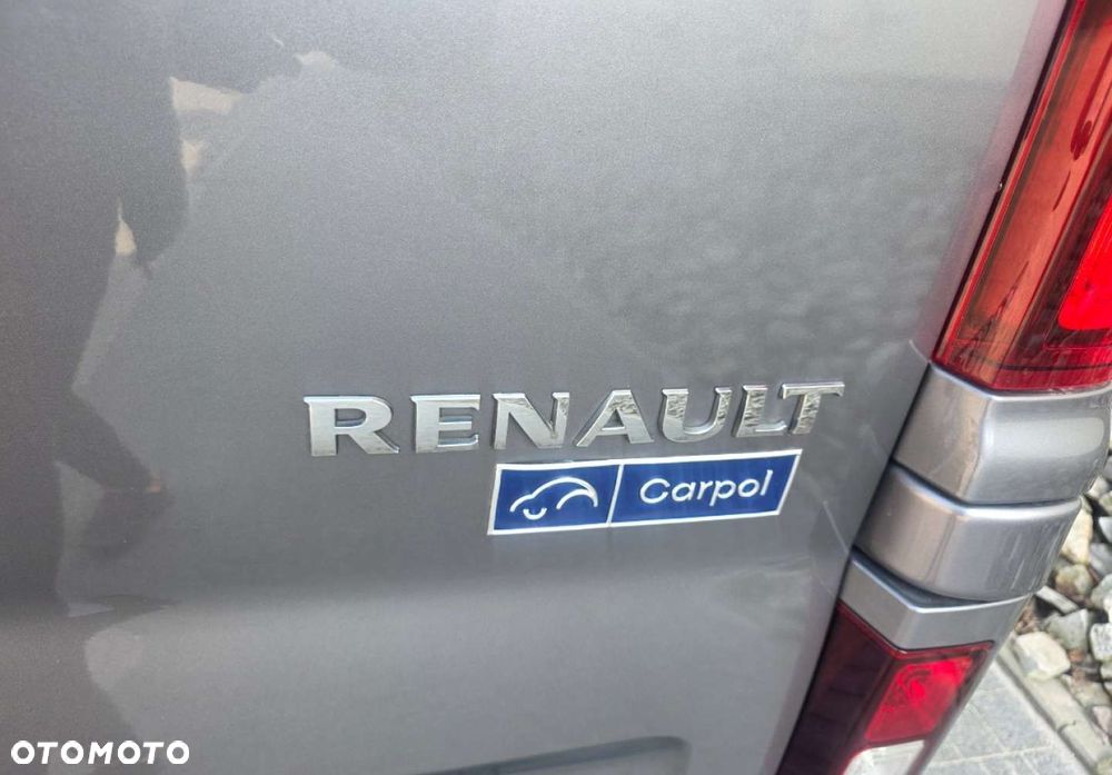 Renault Trafic - 32