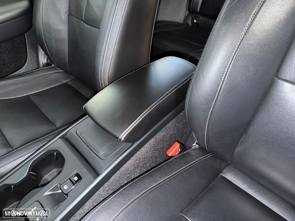 Volvo XC 40 2.0 D3 Geartronic - 12