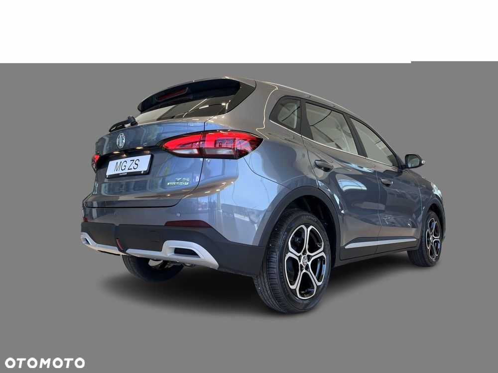 MG ZS Hybrid+ - 26