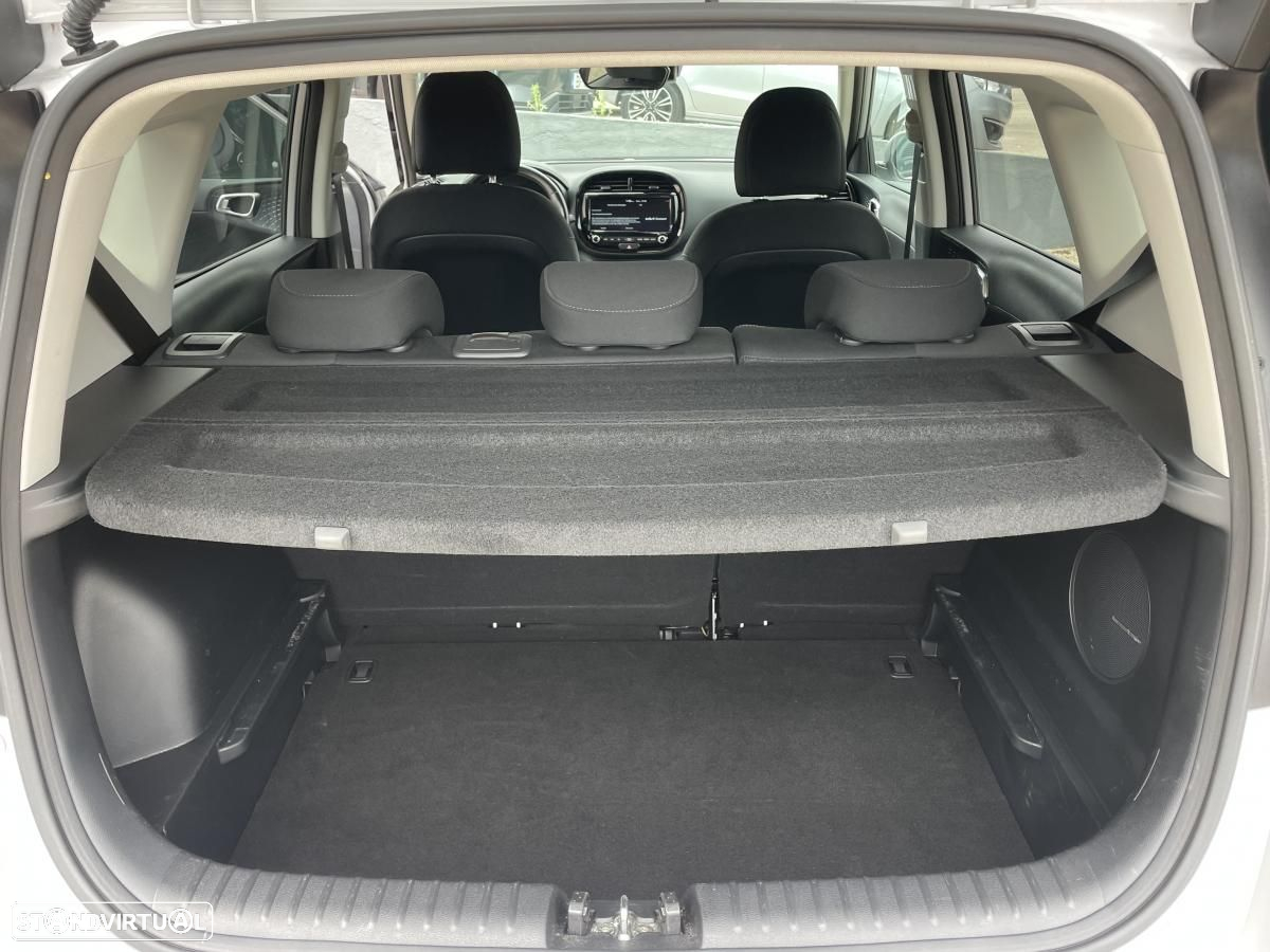 Kia e-Soul Vision - 15