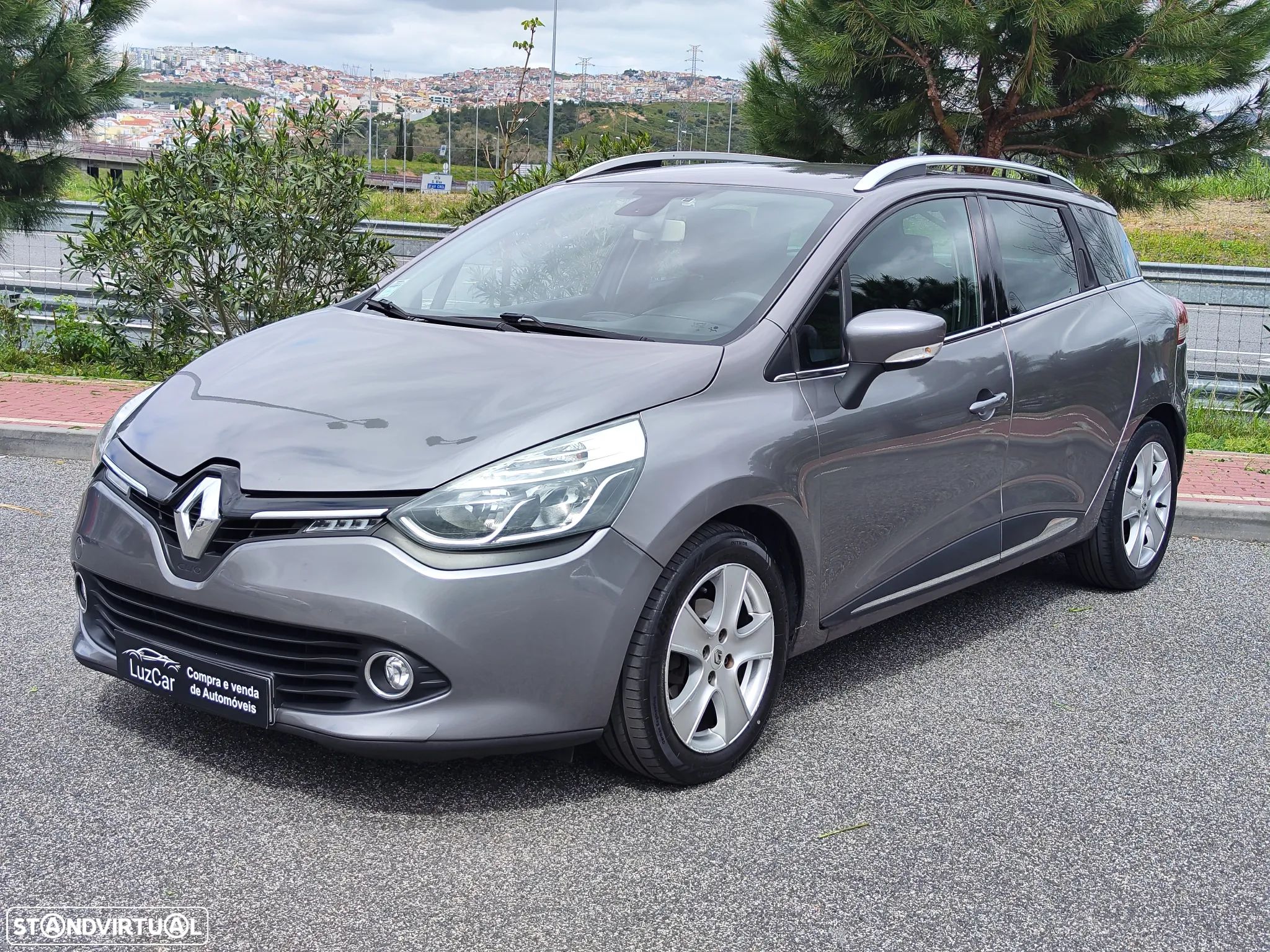 Renault Clio Sport Tourer 1.5 dCi Dynamique S - 1