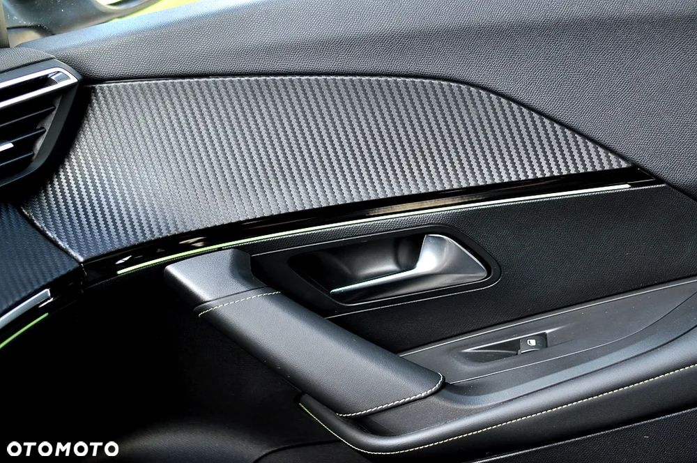 Peugeot 2008 1.5 BlueHDi GT S&S - 21