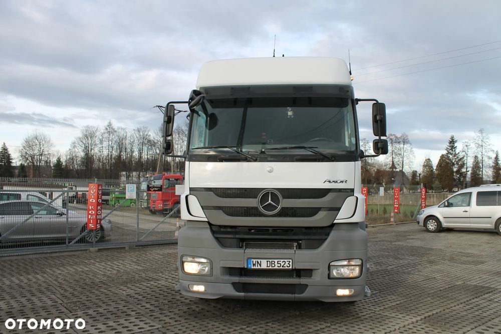 Mercedes-Benz AXOR 2536 6x2 manual - 2