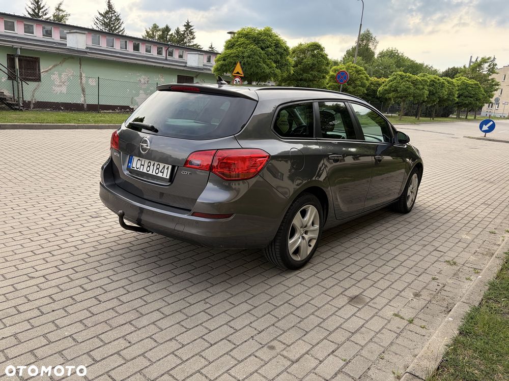 Opel Astra - 4