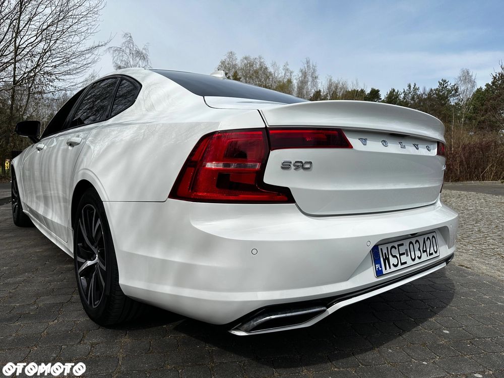 Volvo S90 D4 R-Design - 22