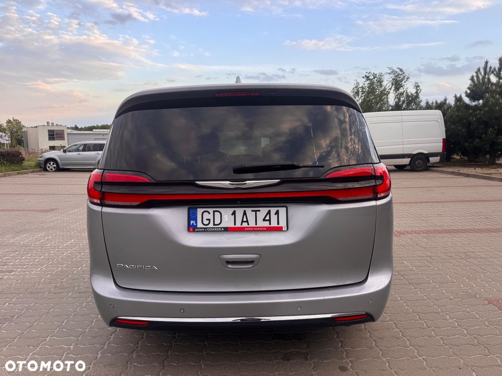 Chrysler Pacifica - 8