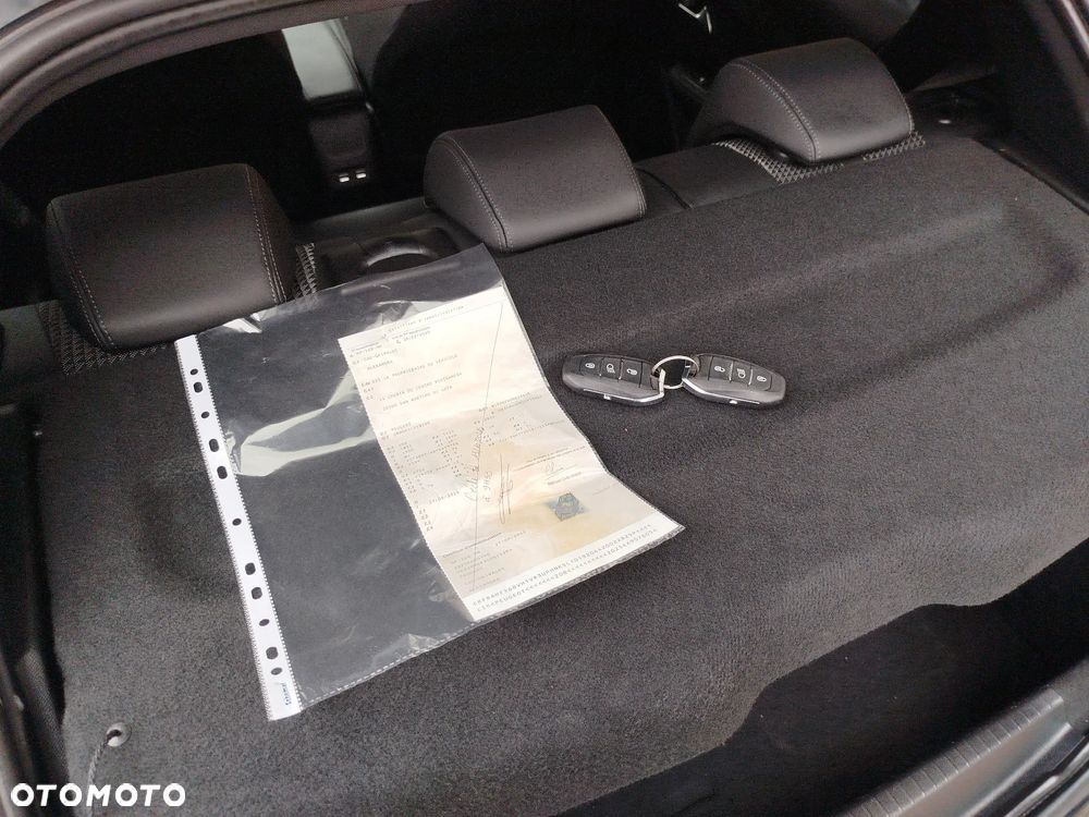 Peugeot 208 PureTech 100 EAT8 GT Pack - 37