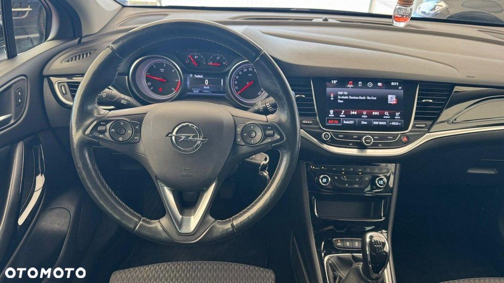 Opel Astra 1.6 D Start/Stop Dynamic - 25