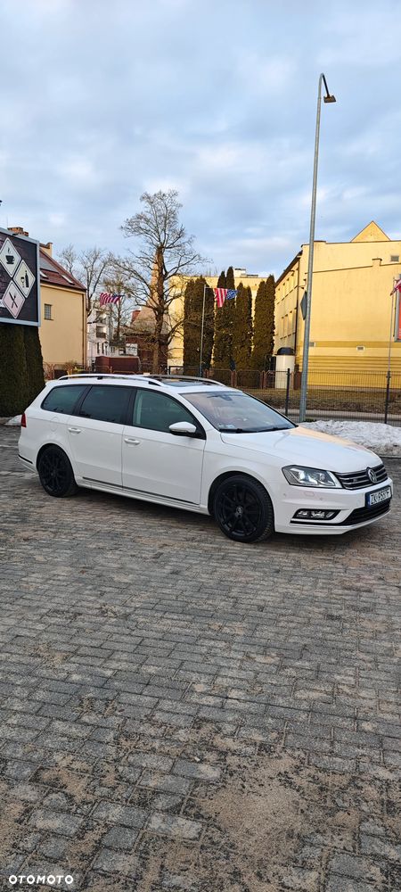 Volkswagen Passat 2.0 TDI Perfectline R-Style DSG - 5