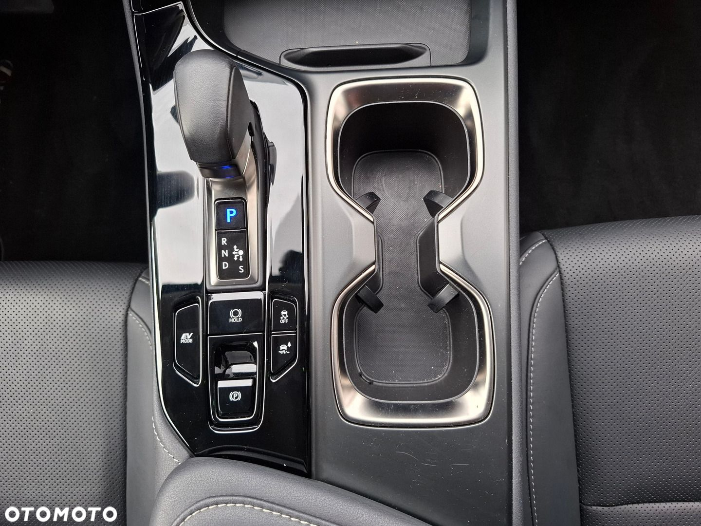 Lexus NX - 33