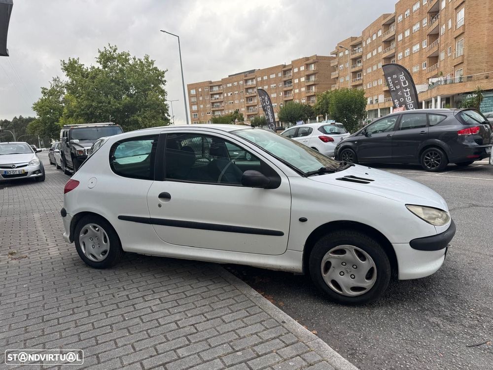 Peugeot 206 1.4 HDi XR Présence - 6