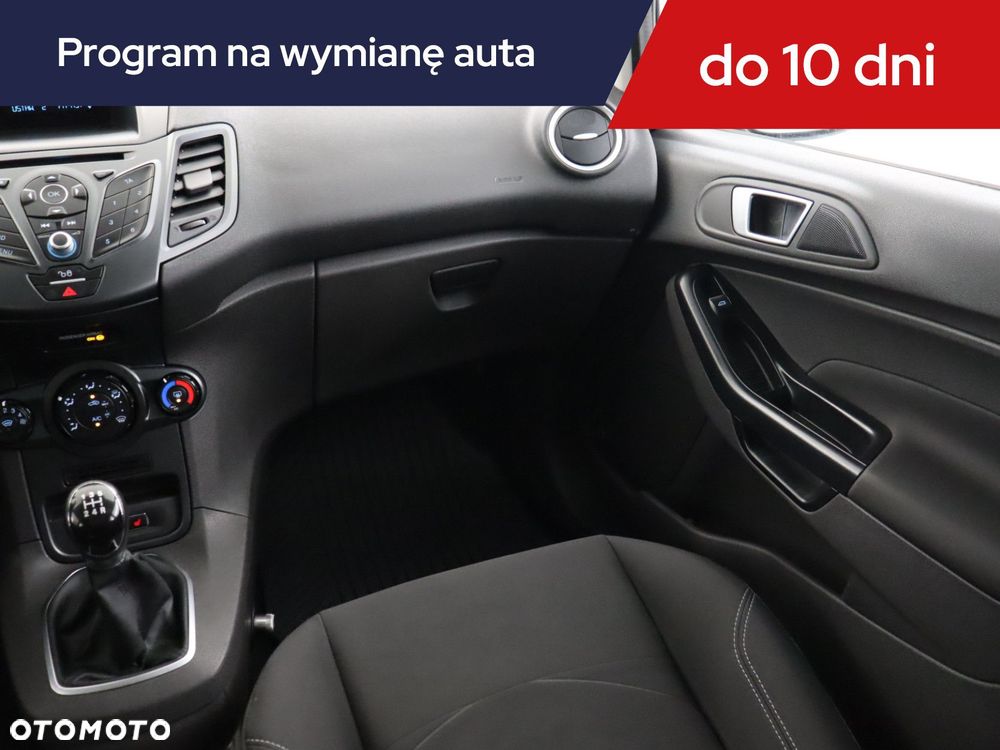Ford Fiesta - 10