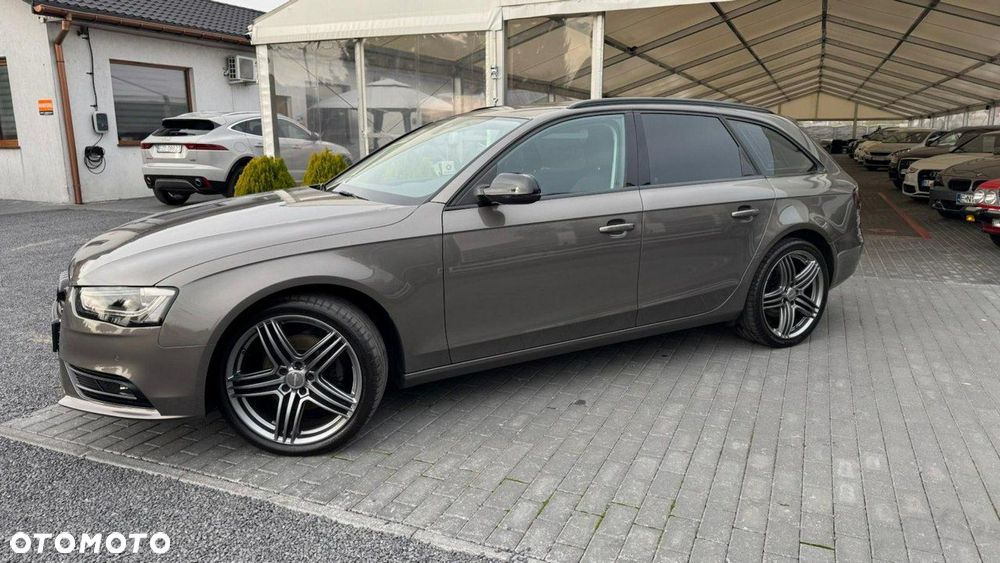 Audi A4 Avant - 10