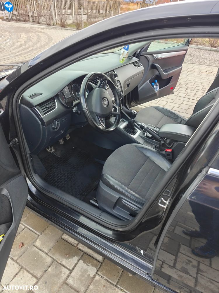 Skoda Octavia 2.0 TDI ELEGANCE - 4
