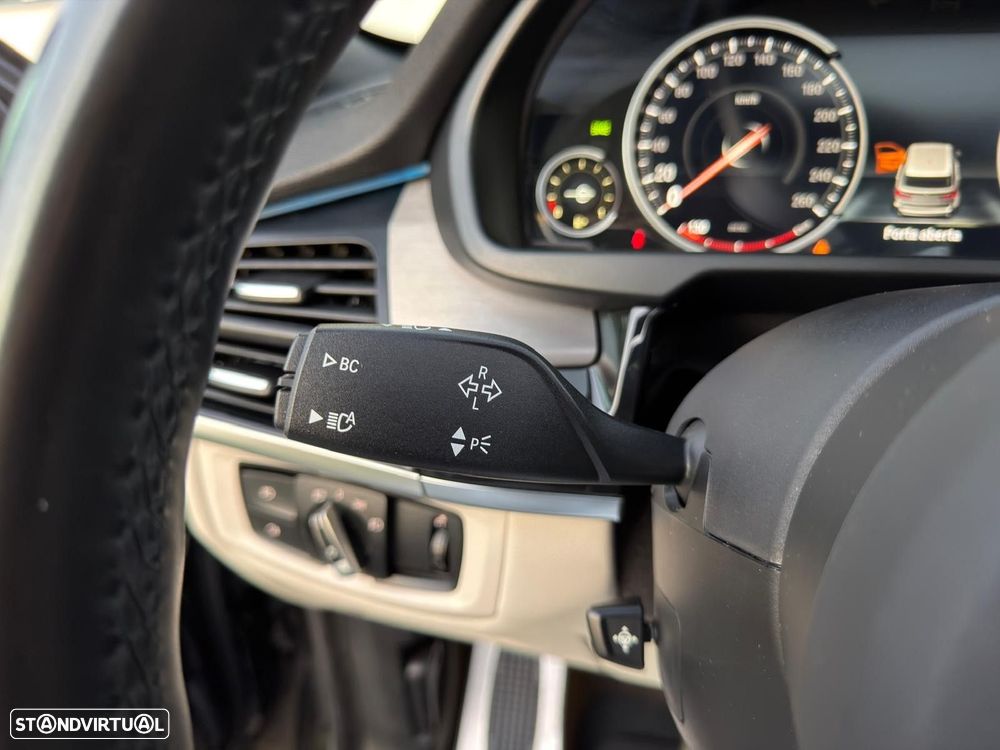 BMW X5 25 d sDrive Pack M - 37
