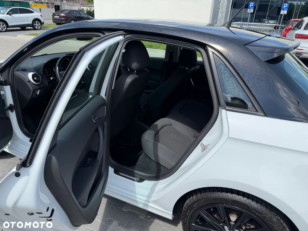 Audi A1 Sportback 1.4 TFSI Attraction S tronic - 12