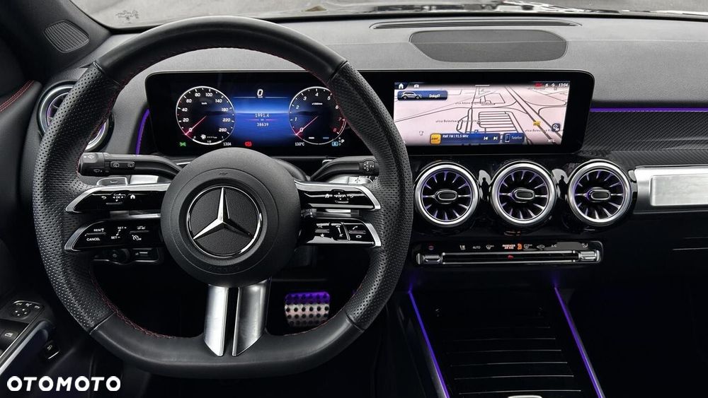 Mercedes-Benz GLB 200 AMG Line 7G-DCT - 15