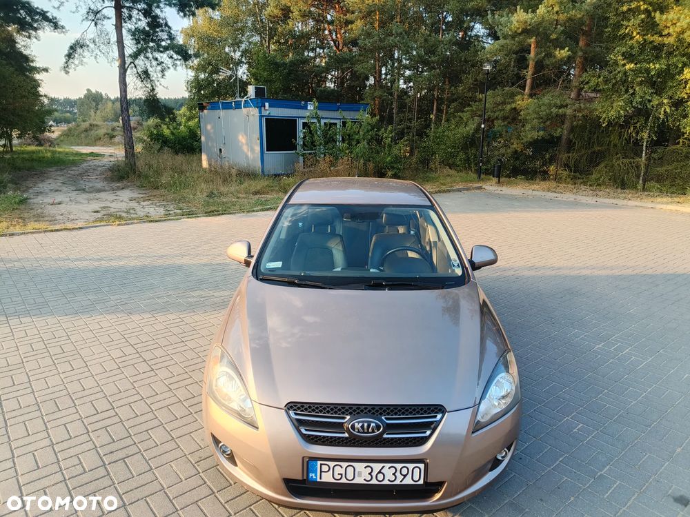 Kia Ceed Cee'd 2.0 crdi Optimum + - 16