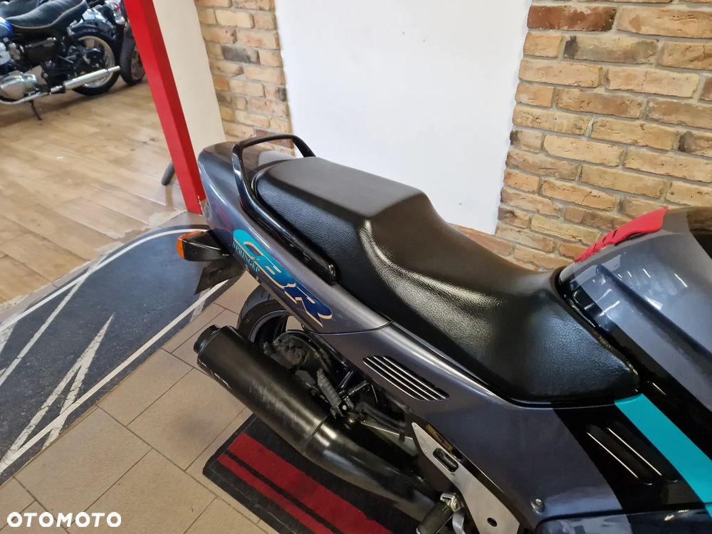 Honda CBR - 30