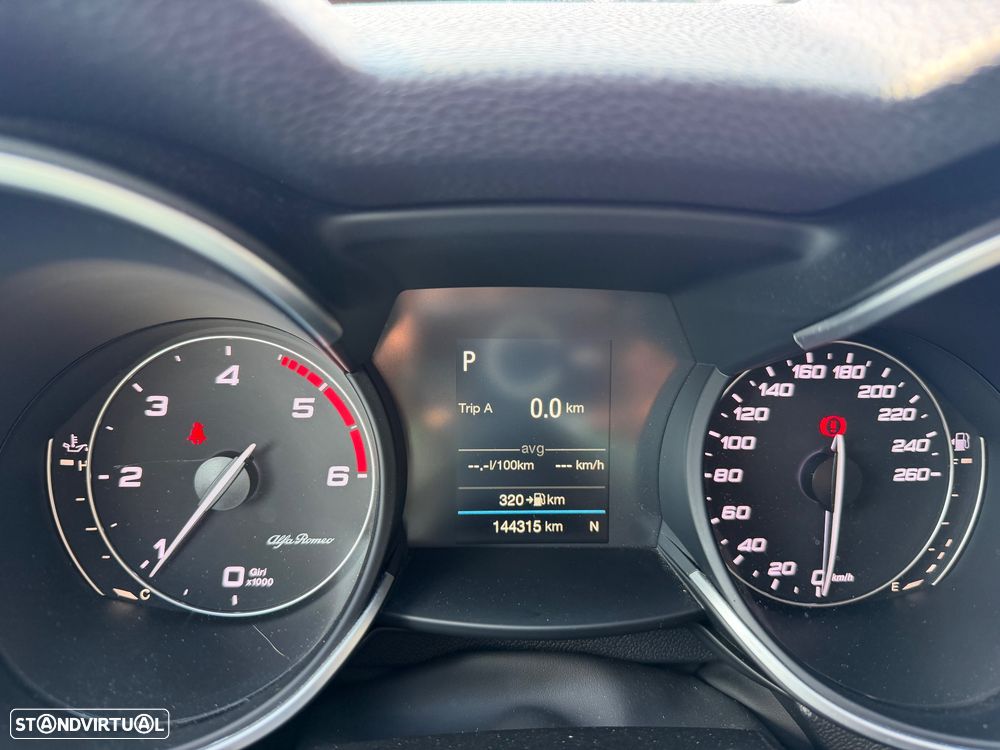Alfa Romeo Stelvio 2.2 D Super AT8 - 11