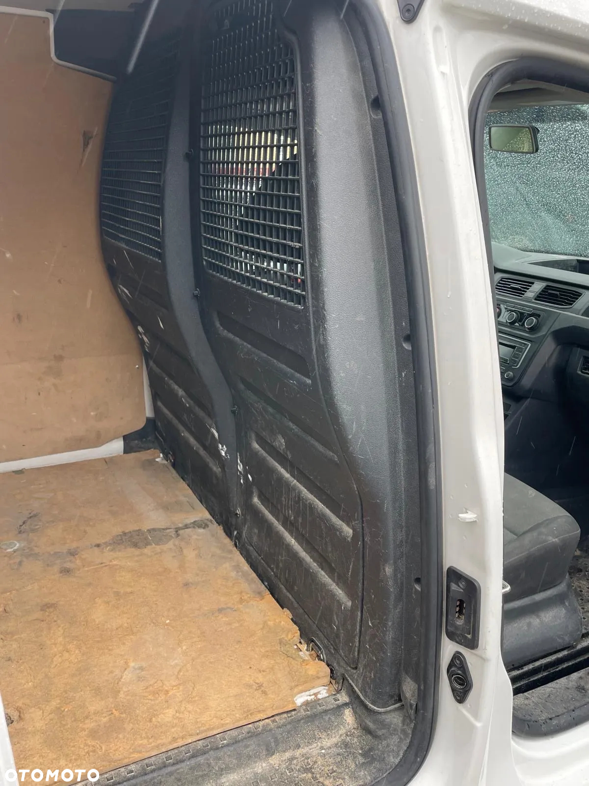 Volkswagen Caddy - 11