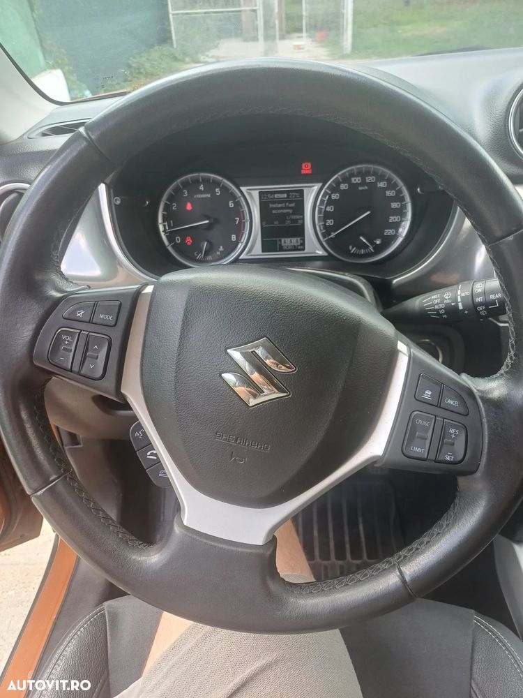 Suzuki Vitara 1.6 4X4 Spirit - 16