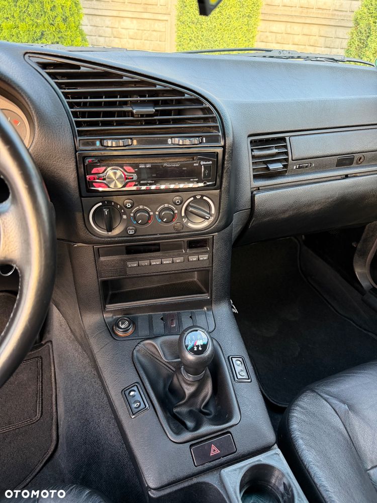 BMW Seria 3 316i - 16