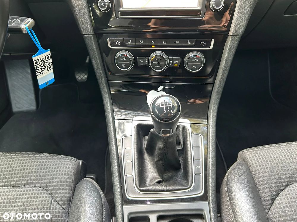 Volkswagen Golf Variant 2.0 TDI BlueMotion Technology Highline - 19