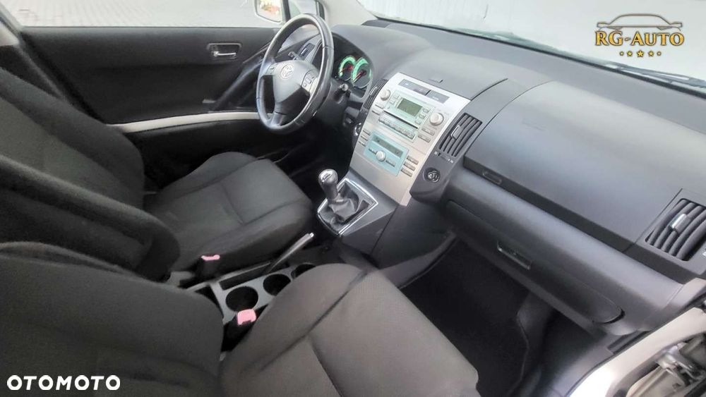 Toyota Corolla Verso - 18